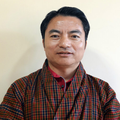 staffImage-1750746923924 staffImage-1750746923924