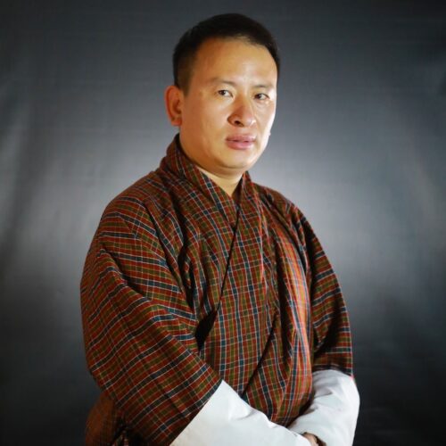 staffImage-1752833903750 staffImage-1752833903750