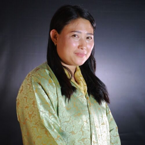 staffImage-1753077624583 staffImage-1753077624583